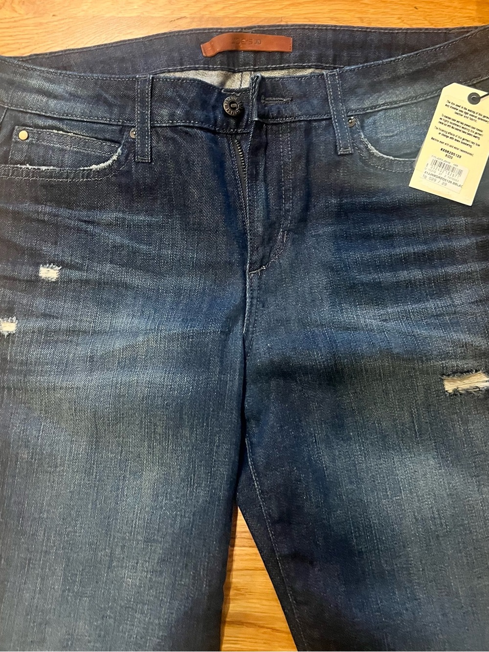 Brand New with Tag-Designer Joe’s Women’s Dark Blue Distressed Skinny Jeans